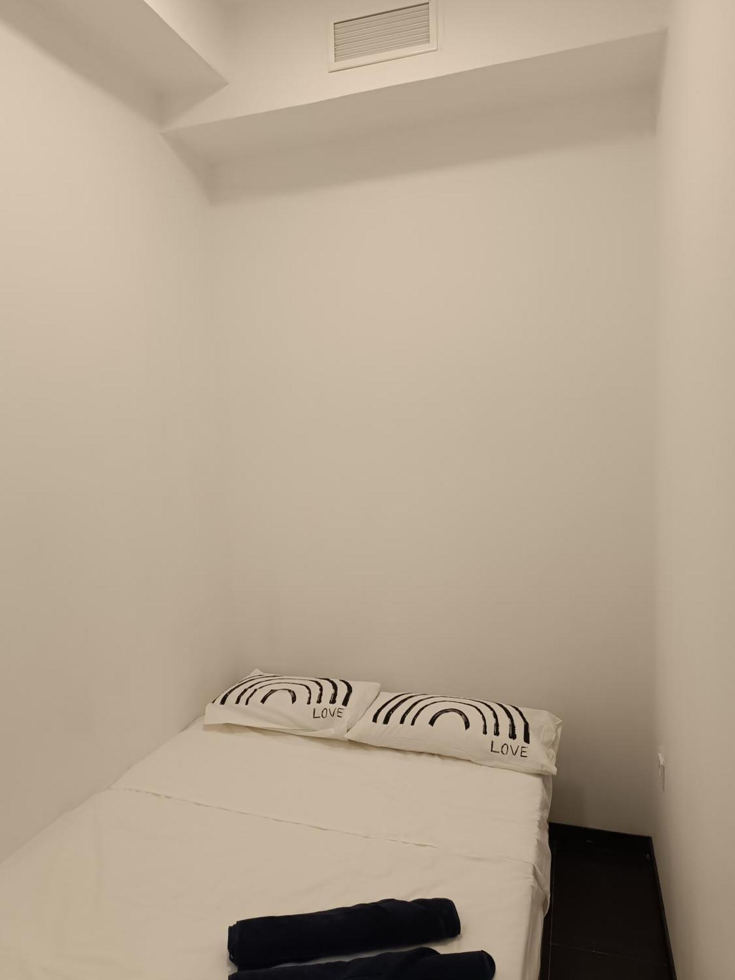 Family Delux Center Apartment มาดริด ภายนอก รูปภาพ